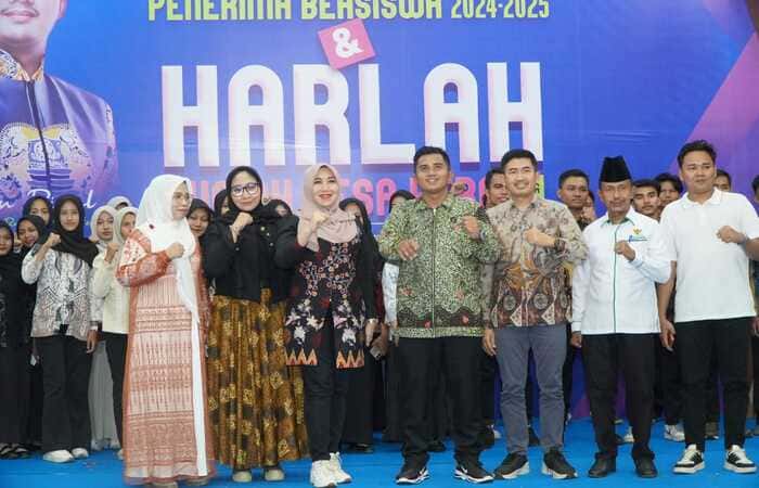 Kunjungan Anggota DPD RI Lia Istifhama ke Rumah Desa Hebat Sampang dorong literasi digital generasi Z desa