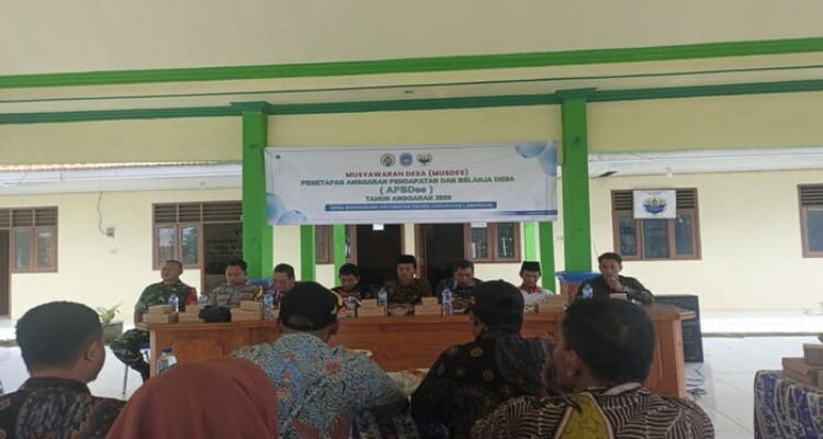 Musdes penetapan APBDes 2026 Desa Wonokromo di Balai Desa Wonokromo, Kecamatan Tikung, Lamongan.