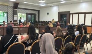 Lia Istifhama berdialog di Diskop-UKM Jatim soal literasi kewirausahaan pemuda