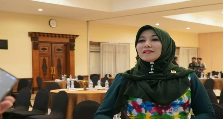 Anggota DPD RI Lia Istifhama menyampaikan pandangan tentang peran pers pada peringatan Hari Pers Nasional 2026 di Surabaya