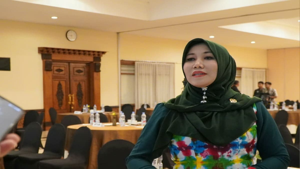 Anggota DPD RI Lia Istifhama menyampaikan pandangan tentang peran pers pada peringatan Hari Pers Nasional 2026 di Surabaya
