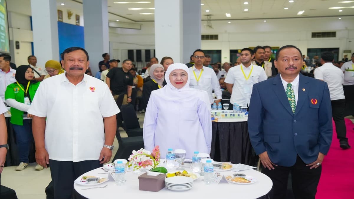 Khofifah membuka Rakerprov KONI Jatim 2026 di Surabaya