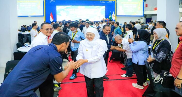 Khofifah membuka Rakerprov KONI Jatim 2026 di Surabaya